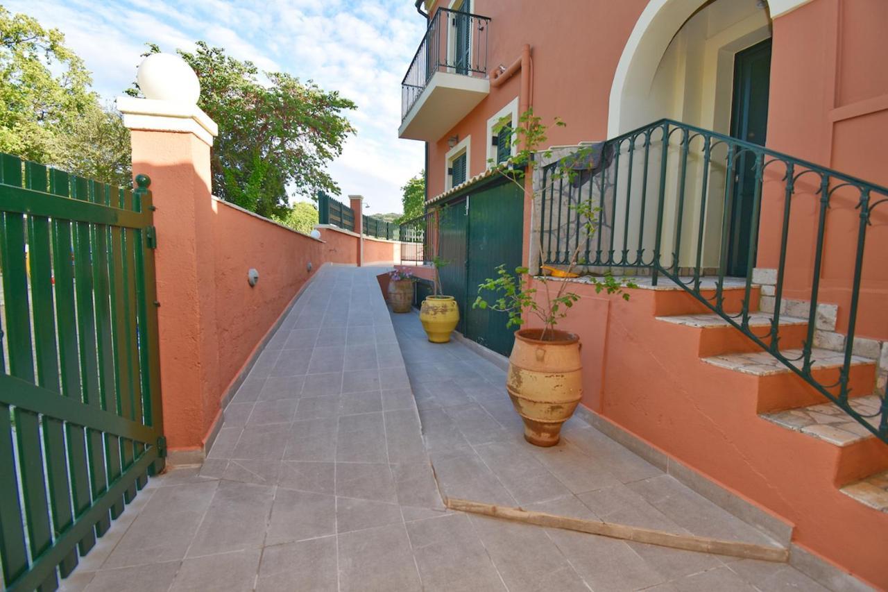 Villa Alex Sinarades Екстер'єр фото