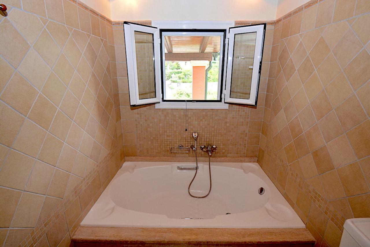 Villa Alex Sinarades Екстер'єр фото