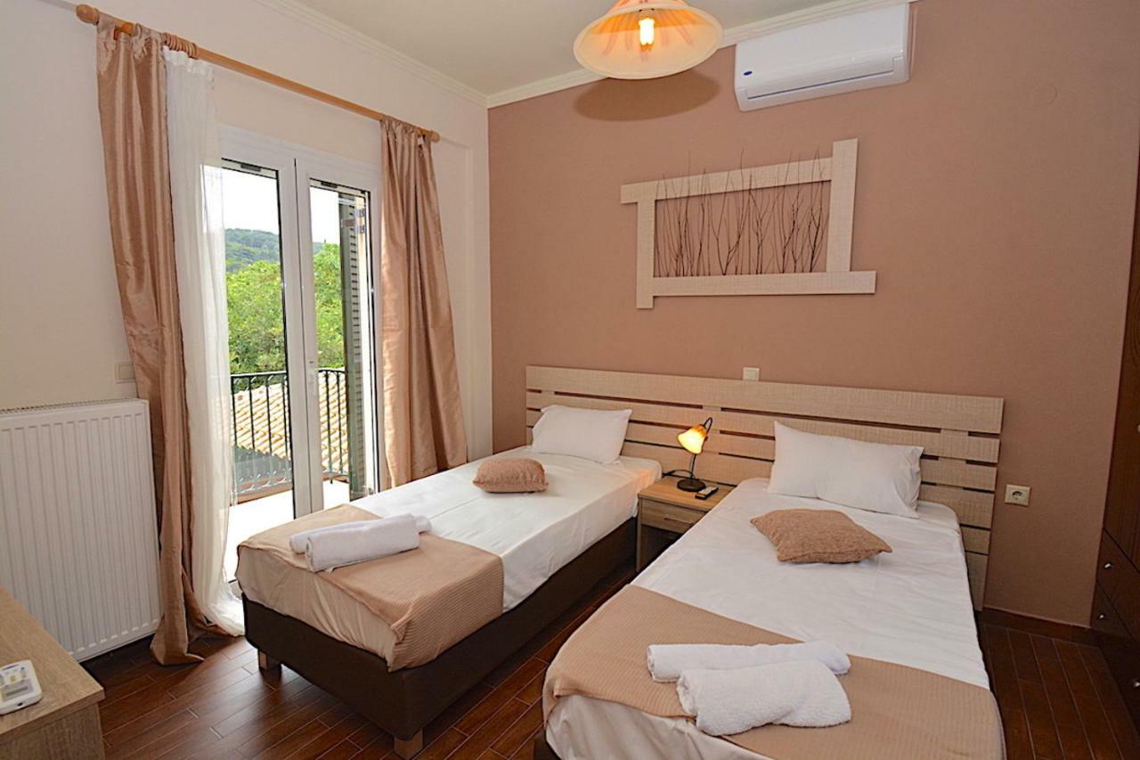 Villa Alex Sinarades Екстер'єр фото