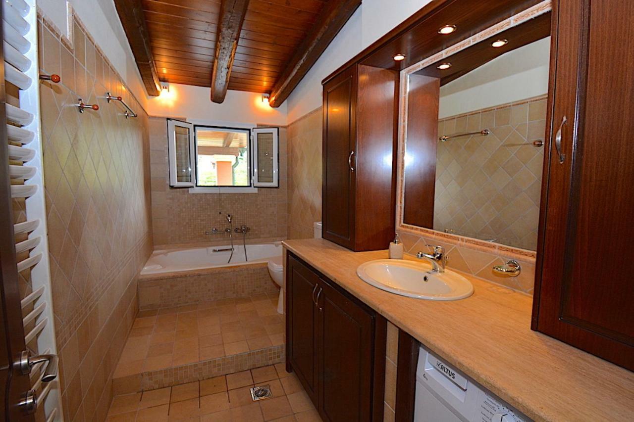 Villa Alex Sinarades Екстер'єр фото