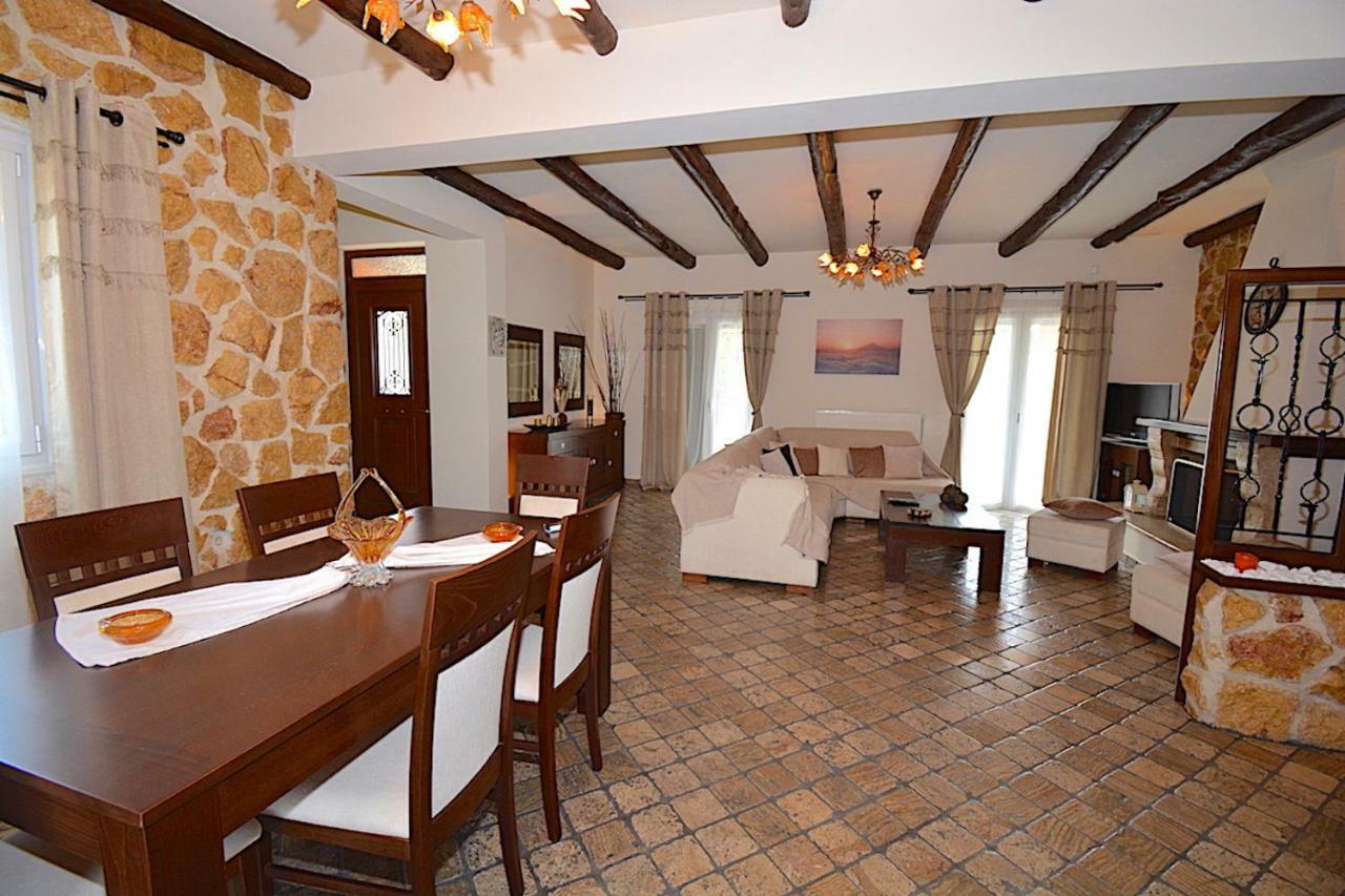 Villa Alex Sinarades Екстер'єр фото
